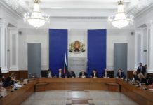 Служебното правителство като Илчовски – мигновено забравени след артистичния си репертоар