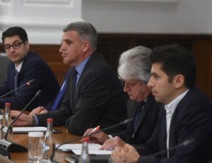 служебно правителство