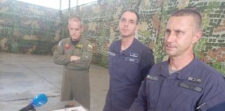 Черната кутия отива в черната дупка