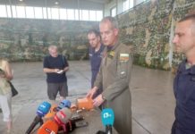 В Граф Игнатиево не могат да извлекат информацията от черната кутия на падналия МиГ-29, силно увредена е