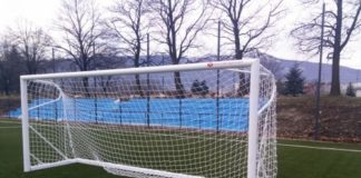 Футболна врата падна върху тригодишно дете, то е с опасност за живота