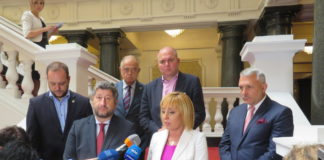 Христо Иванов: Не може просто да гласуваме за някакви зайци, извадени от цилиндър