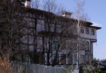 Сараят залага на нов Б отбор, много по-популярен и приемлив за всички любители на Тайсън кючек