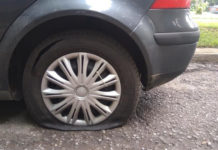 Десетки коли са с нарязани гуми в столичен квартал