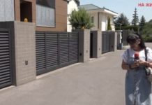 Ива Николова пред къщата на Трифонов: Да не би да е отвлечен?