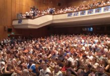 Бойко Борисов в Кърджали: Мутрите направиха партии и викат Мутрите вън !