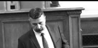 Дънките са символ на промяната, която получихме