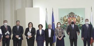 Съветът при Радев ялов: 3,5 часа безплодни дебати за бюджета, половин час – за мигрантите