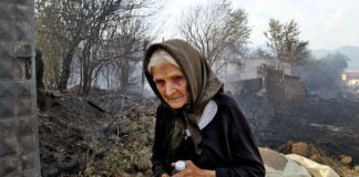 Държавата гори, а Радев пак ли е на опера, или си играе с дрон?