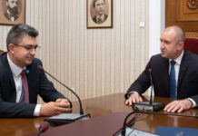 Радев подписа указа за кабинета на ИТН