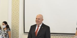 Гешев ги направи смешни