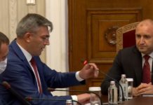 С въпроса „коя е вашата родина, г-н Карадайъ“ Радев циментира отново ДПС