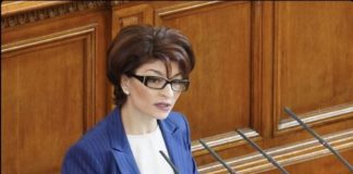 Десислава Атанасова: Не съм съгласна за пореден път НС да изпълнява, при взето вече решение, волята на говорител или началник на кабинет