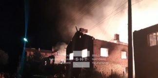 Пожар унищожи 9 къщи във велинградското село Кръстава