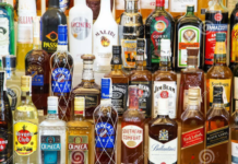 Полицията в Атина арестува банда трафиканти на фалшив алкохол от България