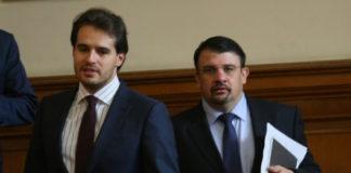 Антони Тренчев най-добре да направи партия. Българска зима