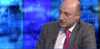 Пореден скандал! Министърът на финансите Валери Белчев бил в дружество от черен списък за измами