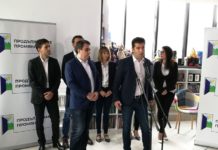 Време е да изхвърлим боклука! Комедиантите Киро, Кокорчо и сие да слизат от сцената