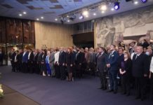 Милиционерщина и военщина в единен строй!