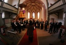 Светите братя Кирил и Асен в коя черква ще проповядват?!