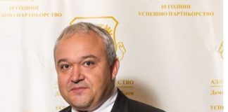 Служебен заместник-министър грозно се гаври със служителите от Бюрото по защита