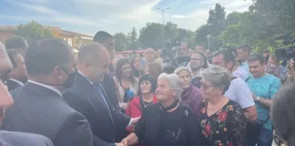 Газят всякакви ковид мерки заради визита на Румен Радев в Съединение