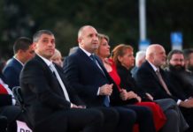 Накараха Пласидо Доминго да чака семейство Радеви 15 минути