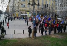 Спешни медици от цялата страна излизат на протест в сряда