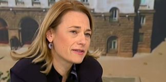 Ива Митева: Грозно и непочтено е да се притискат народни представители