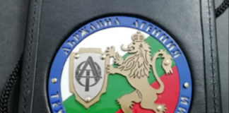 Само в Breaking.bg: Задават се скандали с незаконно подслушване в ДАТО