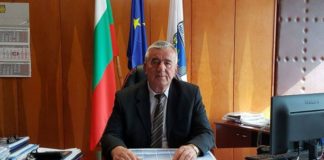 Кметът на Никола Козлево подписвал договори със синовете си, може да освободи поста си заради конфликт на интереси