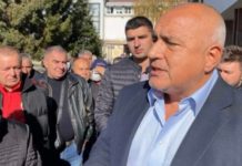 Борисов: Вкарали са кашони с хиляди флашки за вота /видео/