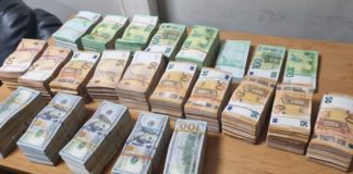 Шофьор на камион пренася тайно през границата близо 1.5 млн. лева