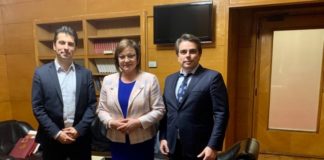 Петков навивал Нинова да нахлуят заедно на дебата, тя го отрязала