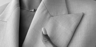 Щастливи сме да изоставим демокрацията в ръцете на поредните илюзионисти