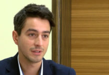 Петиция настоява за оставката на министъра на културата