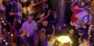 Иво Прокопиев празнува с министри и депутати. Абе, кога е партито при Божков в Дубай? А в Белград?