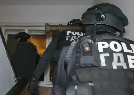 Мощна акция на ГДБОП! Удариха бандата сводници от Ботунец „Калашниците“