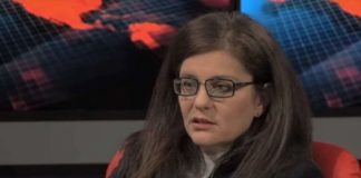 Генчовска уредила секретарката си на служба в консулството в Мюнхен