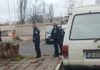 Гробарят Минеков се гаври с „Труд“. Полиция окупира редакцията на медията