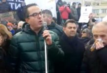 Мангъров води бунта леко хремав, обаче какво е една настинка пред бунта на хилядолетието?