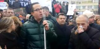 Мангъров води бунта леко хремав, обаче какво е една настинка пред бунта на хилядолетието?