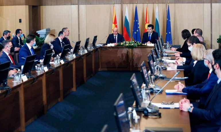 Започна съвместното заседание между правителствата на България и Северна Македония,
