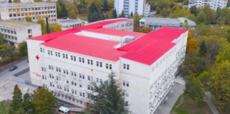 Трима нахлуха в ковид отделение в Русе, плашат с убийство лекари и персонал