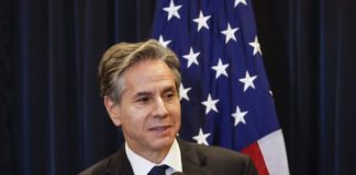 САЩ затварят посолството си в Киев