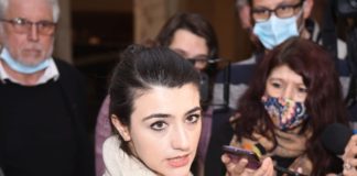 Звънливата интелигентност на Лена