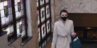 Лена Поразяващата уста