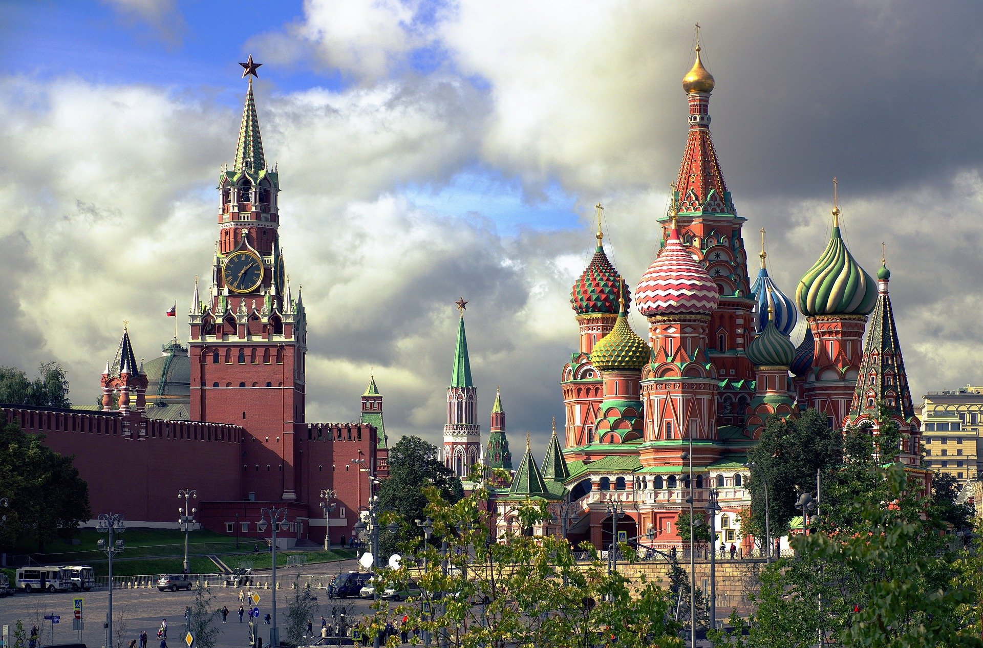 Руското външно министерство обяви, че отнема акредитацията и ще изгони