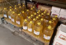 Започна олио истерия, клиент купи 74 бутилки от хипермаркет