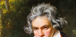 Какво общо имат писателите и композиторите с масовите убийци Ленин и Путин?